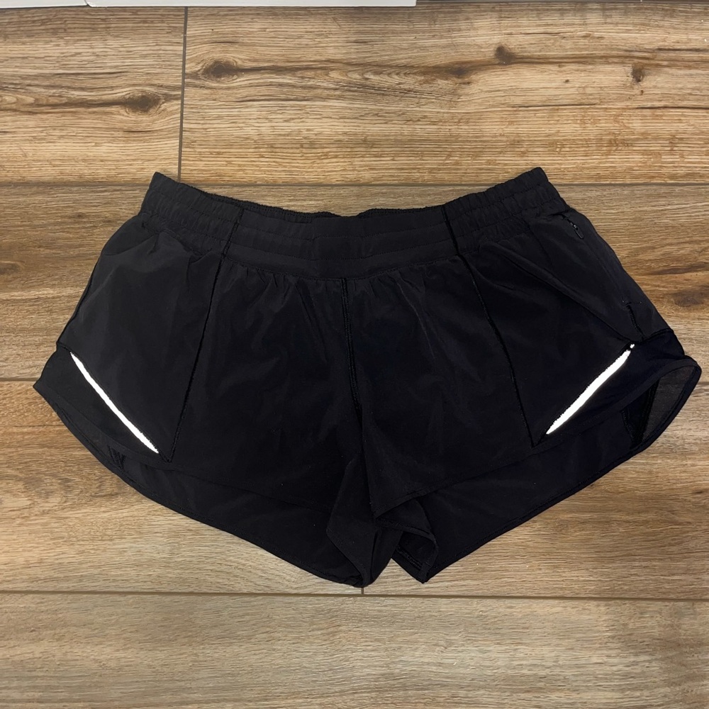 Lululemon Black 2.5” Inseam Size 12 Reflective Hotty Hot Shorts